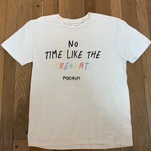 WHITE OVERSIZED GRAPHIC TEE